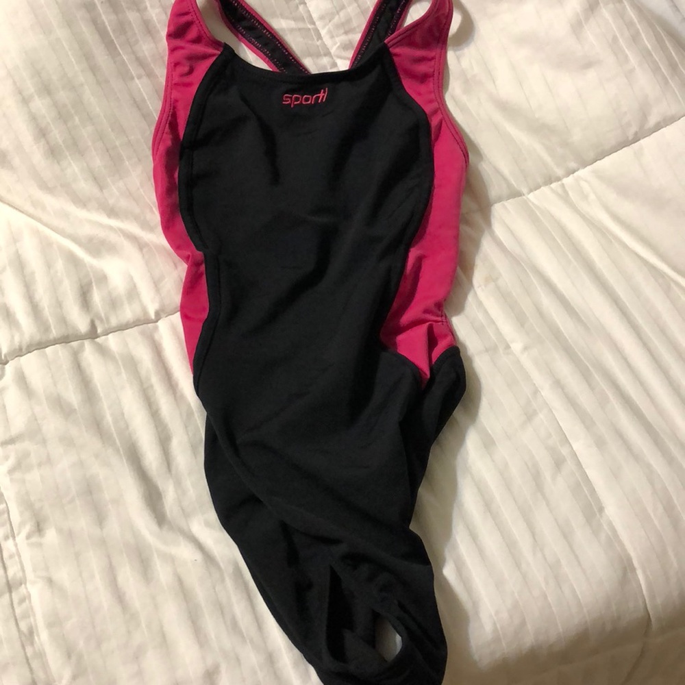 Sporti one piece